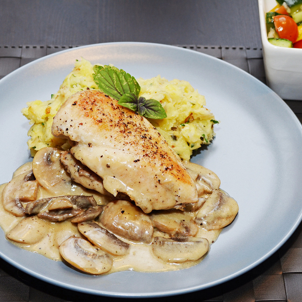 Suprême de poulet sauce normande 