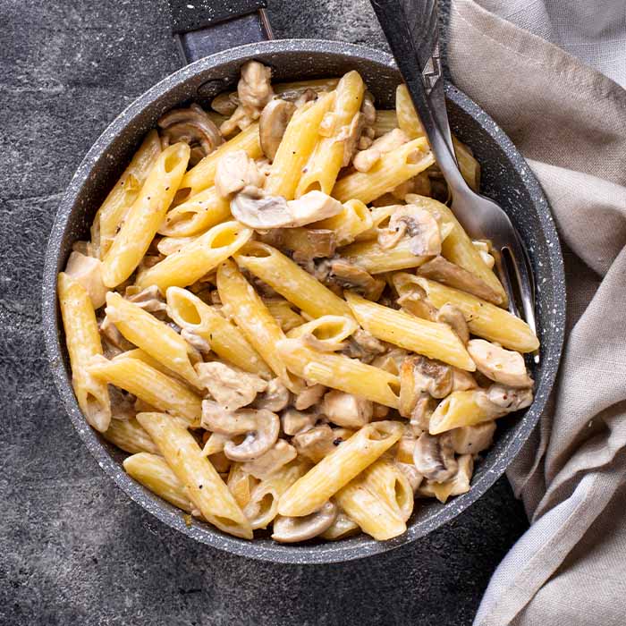 Penne au poulet champignon 