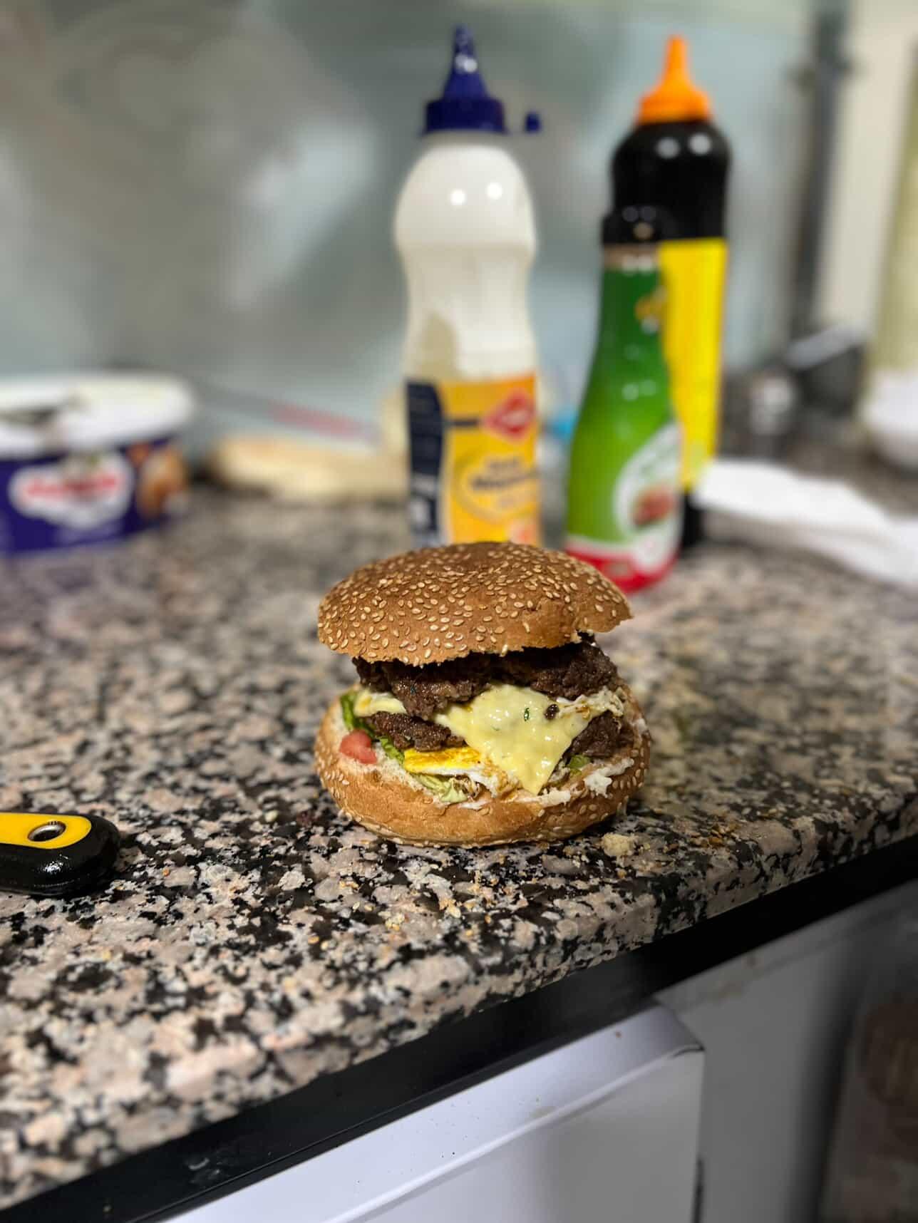  BURGER ASSIL